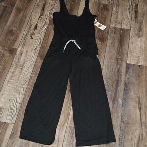 NWT Vuori Women's Falls Jumpsuit in Black Heather. Size XS, 24" Inseam